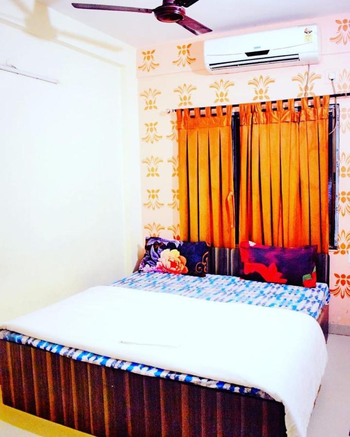 The Tavern Orchid Hotel Kolkata Luaran gambar