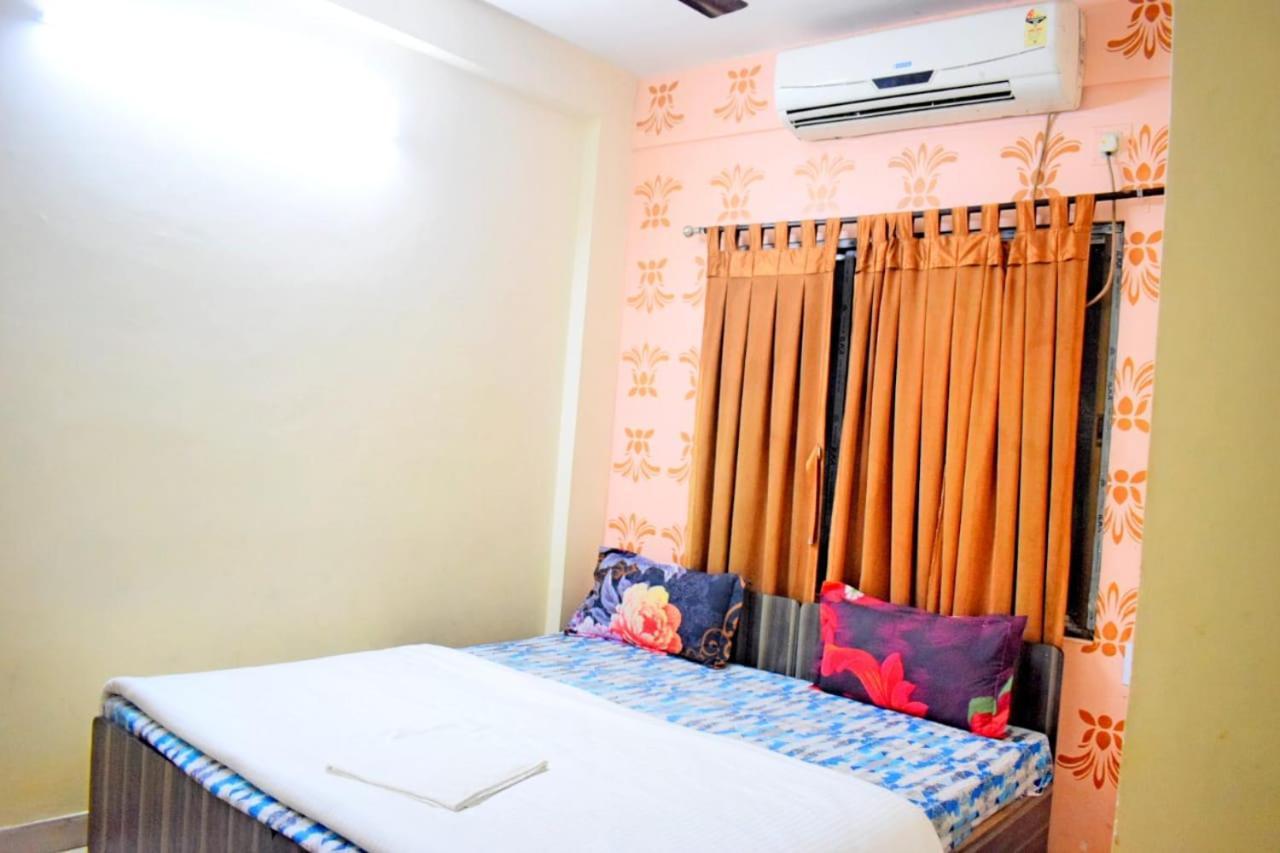 The Tavern Orchid Hotel Kolkata Luaran gambar