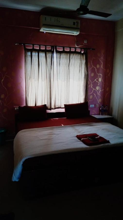 The Tavern Orchid Hotel Kolkata Luaran gambar
